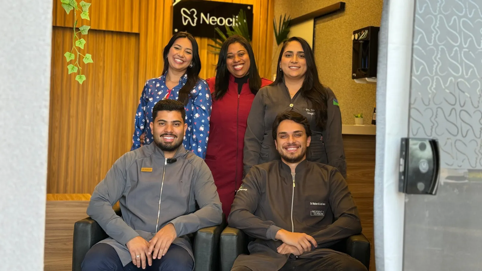 Equipe da Neoclin Odontologia em Brasília